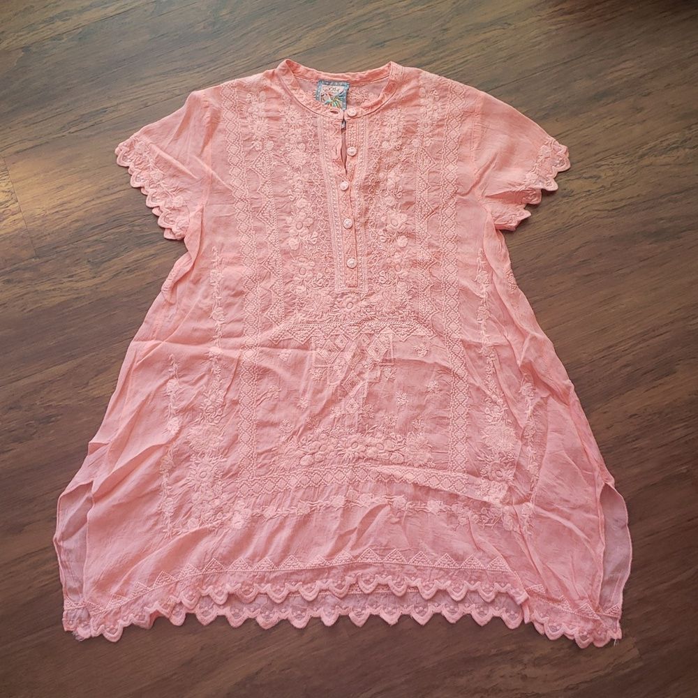 Johnny Was Coral Pink Chic Edgy Feminine Embroidered Tunic Top Size XSmall